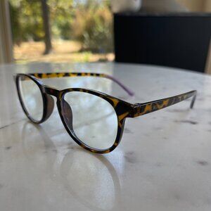 Isaac Mizrahi Tortoiseshell Eyeglasses Frames 48-21-140 Non-Prescription